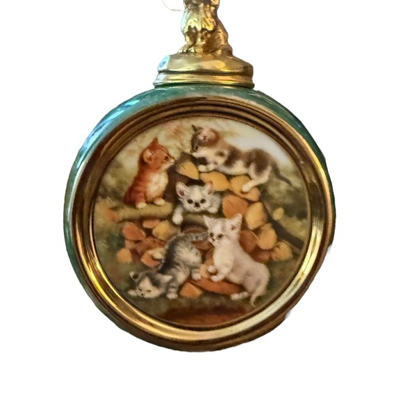 Bradford Editions Kitten Porcelain Ornaments “Prairie Frolic” & “Meadow Musings” - Picture 2 of 10